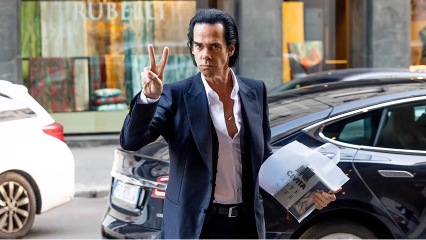 Nick Cave is not the biggest fan of new AI writing tool, ChatGPT: “This song sucks.” 