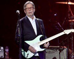 Eric Clapton won't play at shows if vaccines are needed