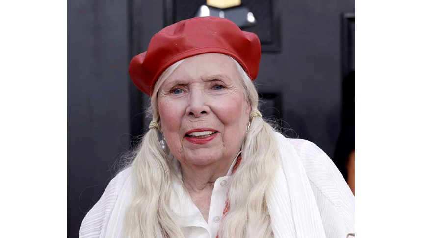 Joni Mitchell has announced her first full live show in 20 years