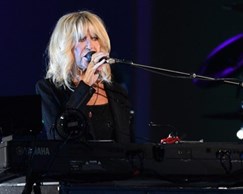 Fleetwood Mac member, Christine McVie, has passed away at age 79